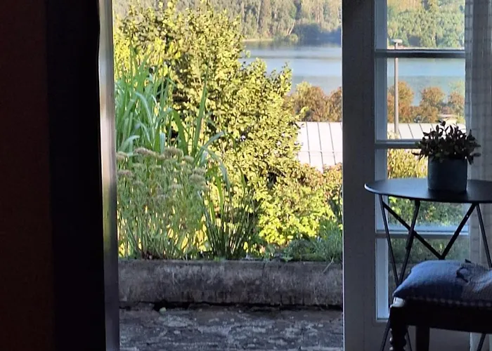 Gemuetliches Mit Seeblick סונדרן